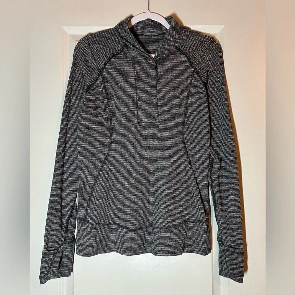 Lululemon Think Fast Pullover in Coco Pique Black / Black Size 10
